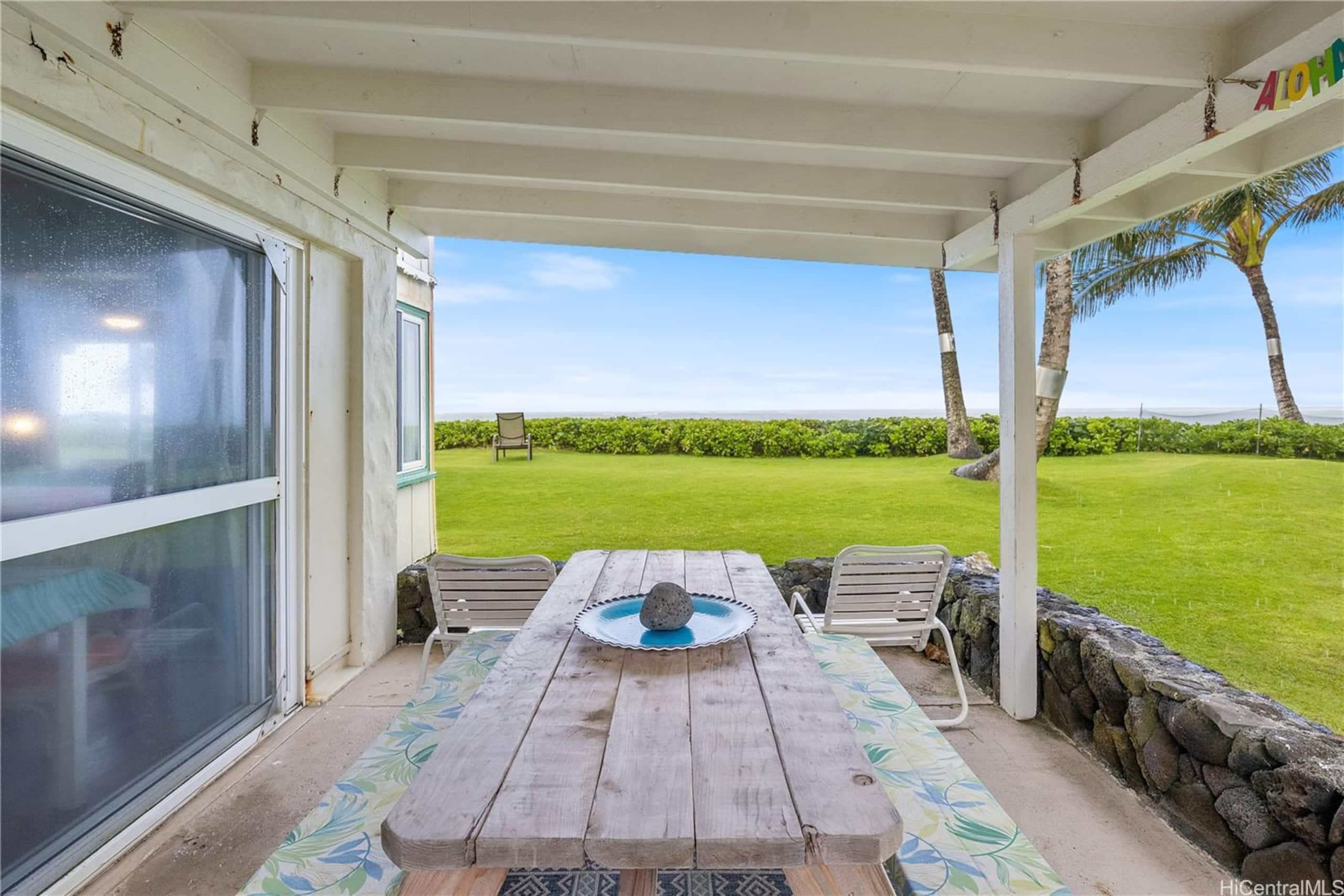 Condo in Hauula · ★4.93 · Studio · 4 beds · 1 private bath - Image 22