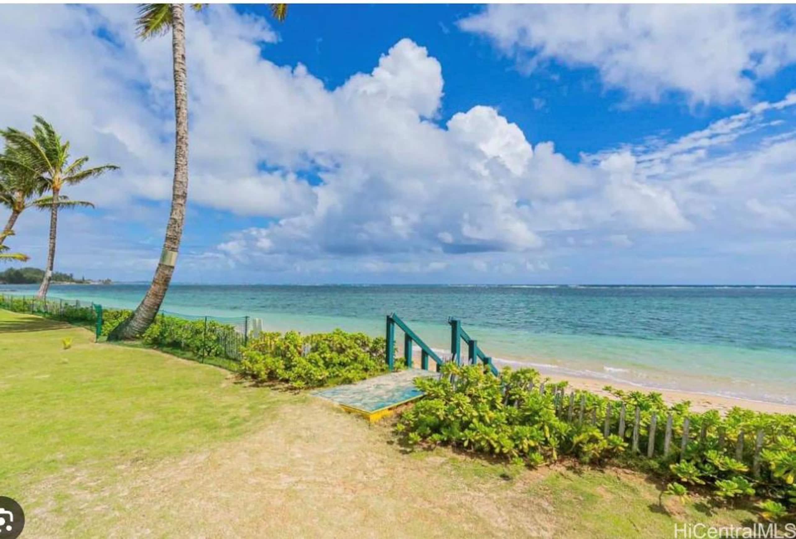 Condo in Hauula · ★4.93 · Studio · 4 beds · 1 private bath - Image 3