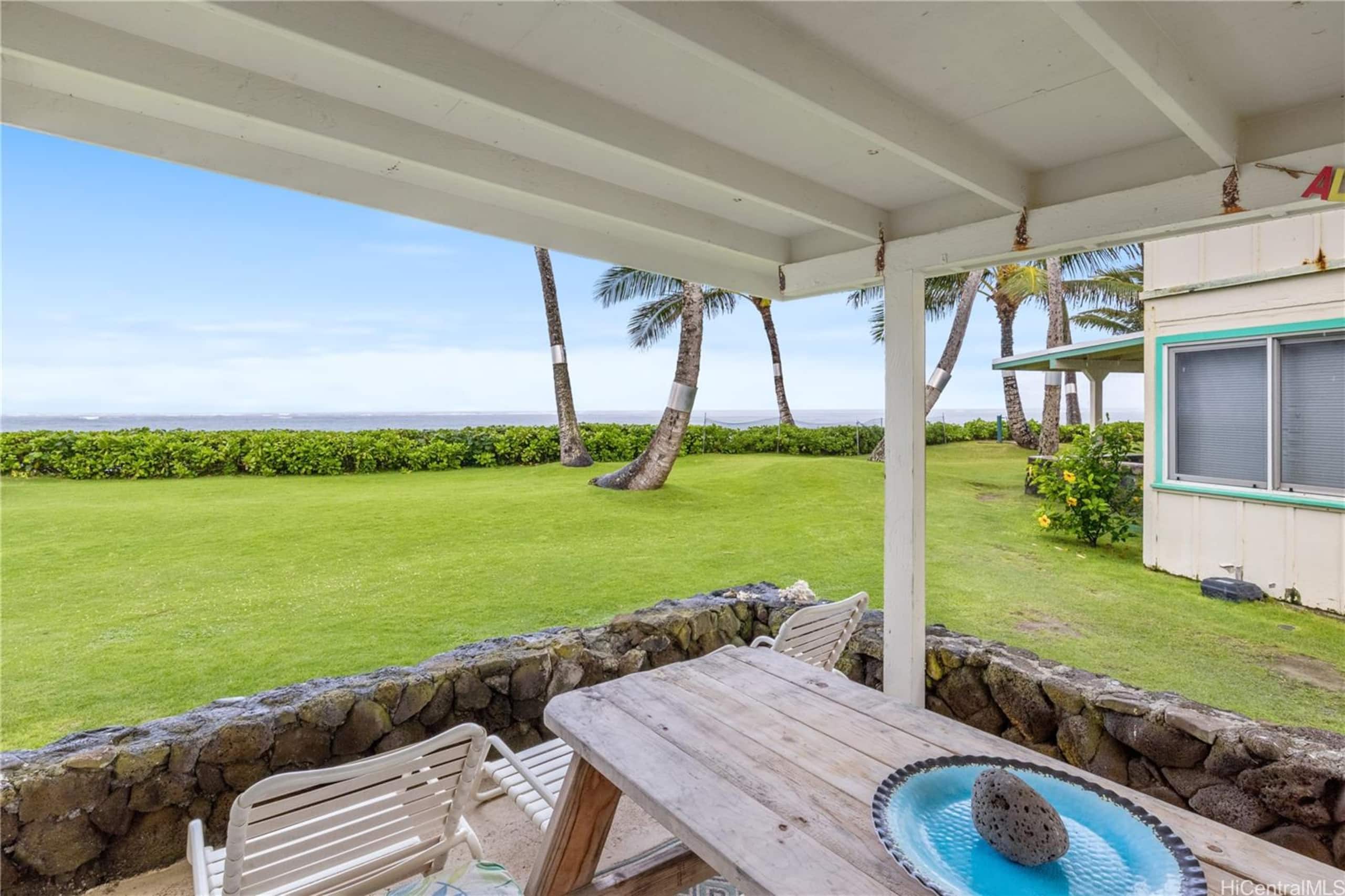 Condo in Hauula · ★4.93 · Studio · 4 beds · 1 private bath - Image 21