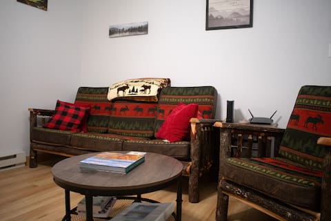 Top performing Airbnb: The Owl's Nest- Near Whiteface in Au Sable Forks