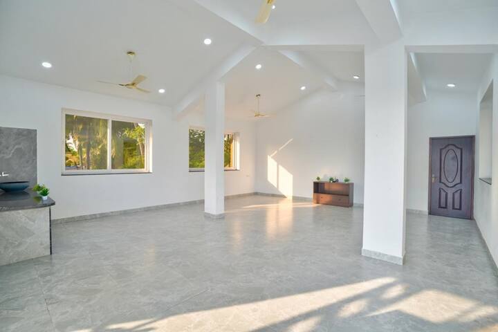 Living room image 6