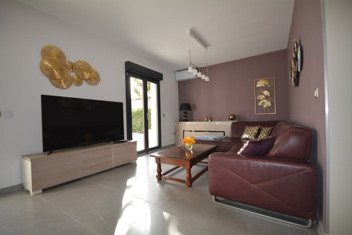 Popular Airbnb listing: Villa Pascal in Saint Raphaël