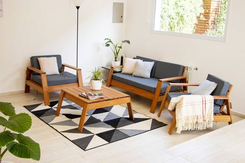Relax at Ovenbird House 15 minutes from Ezeiza