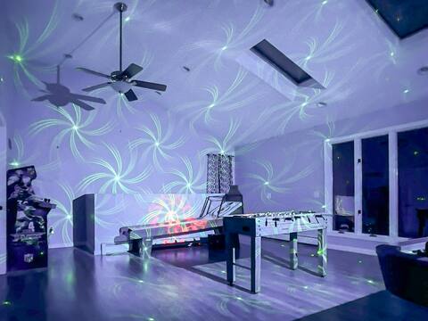 2 Houses~Pool~Hot Tub~Game Rooms