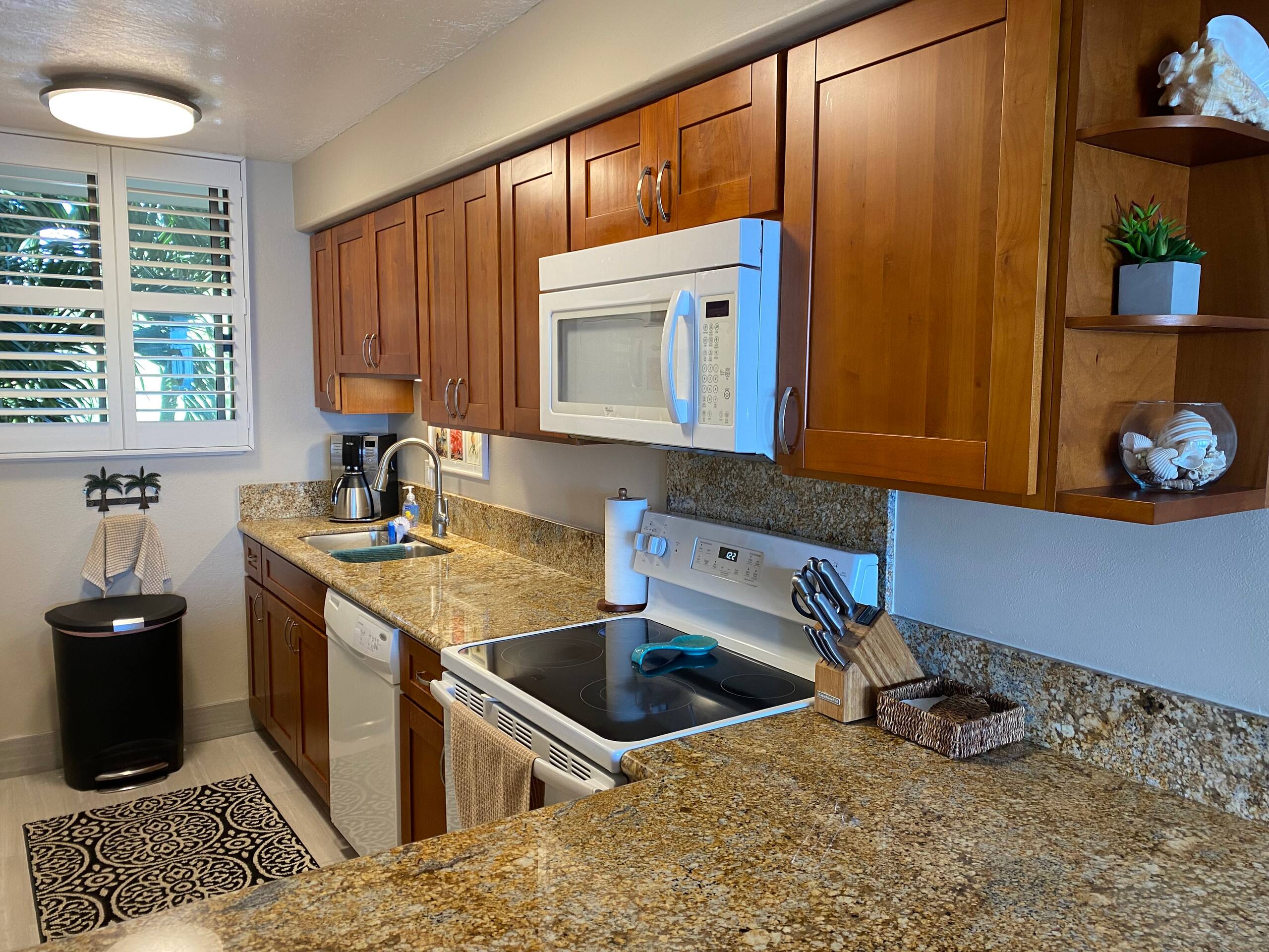 Condo in Wailuku · ★5.0 · 2 bedrooms · 3 beds · 2 private baths - Image 9