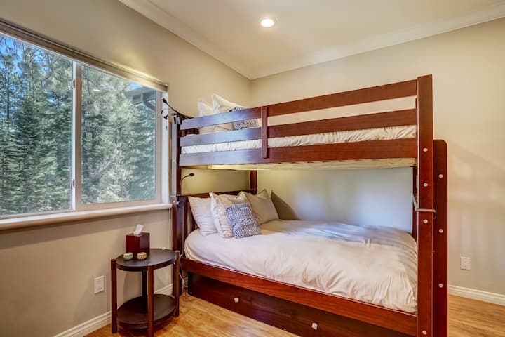 חדר שינה מס '4 - למעלה עם מיטת קומתיים