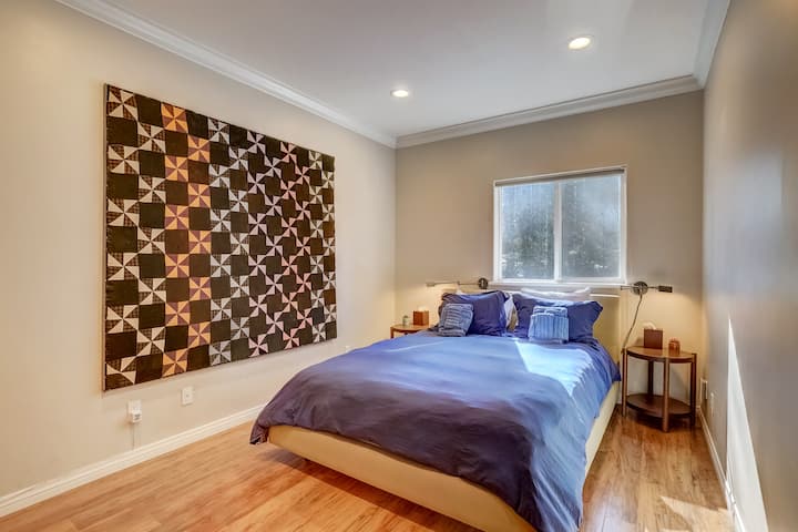 חדר שינה מס '5 - למעלה עם מיטת קווין