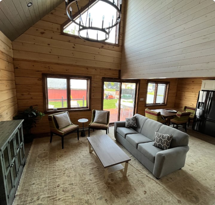 Riverside Area Cabin 6 - Campbellford