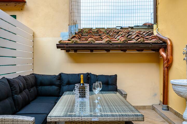 Florence Oltrarno Relax gallery image 2