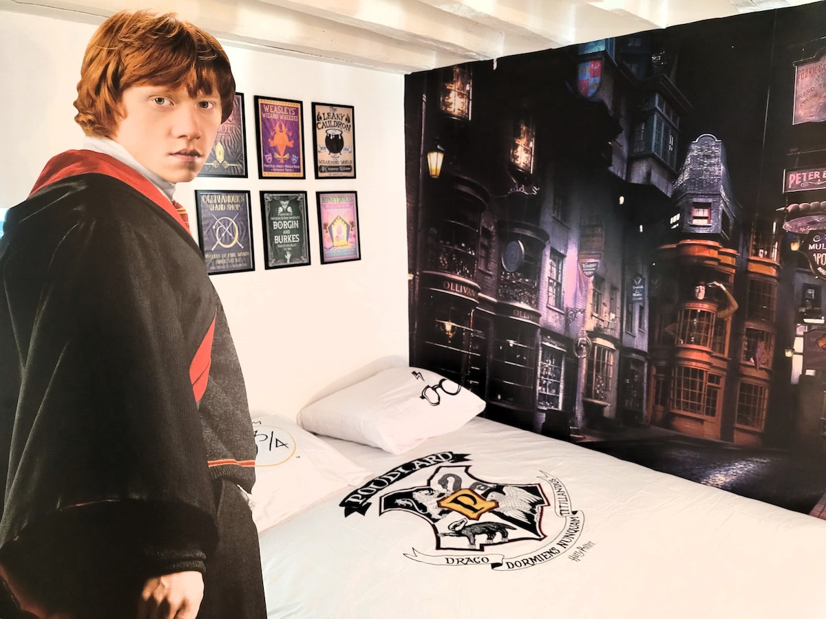 Ron vous attend au chemin de traverse.