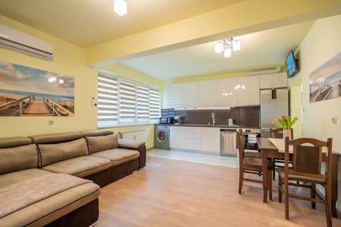 Top Location* Central * New & Spacious 3 BDR apt*