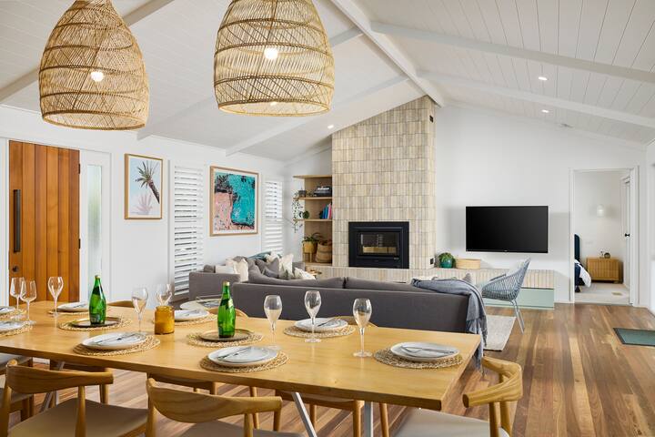 Belle Azure – Pool, Spa, Basketball, walk to town gallery image 2