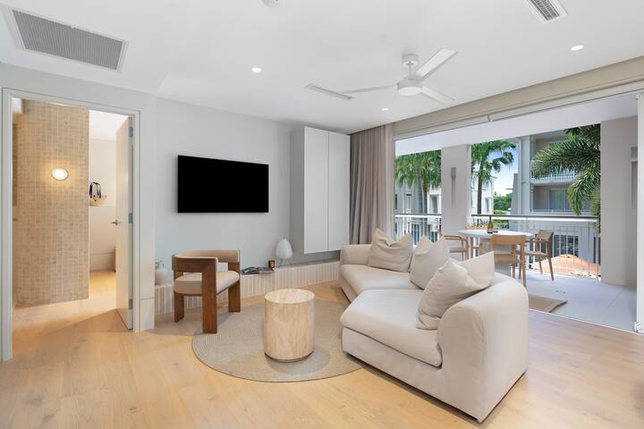 Hastings Street Luxury Escape