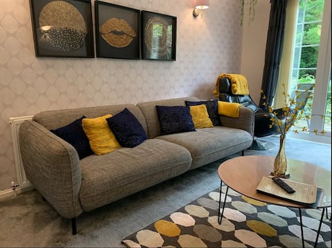 Top performing Airbnb: The Bungalow Birmingham NEC Airport Bullring in Sutton Coldfield