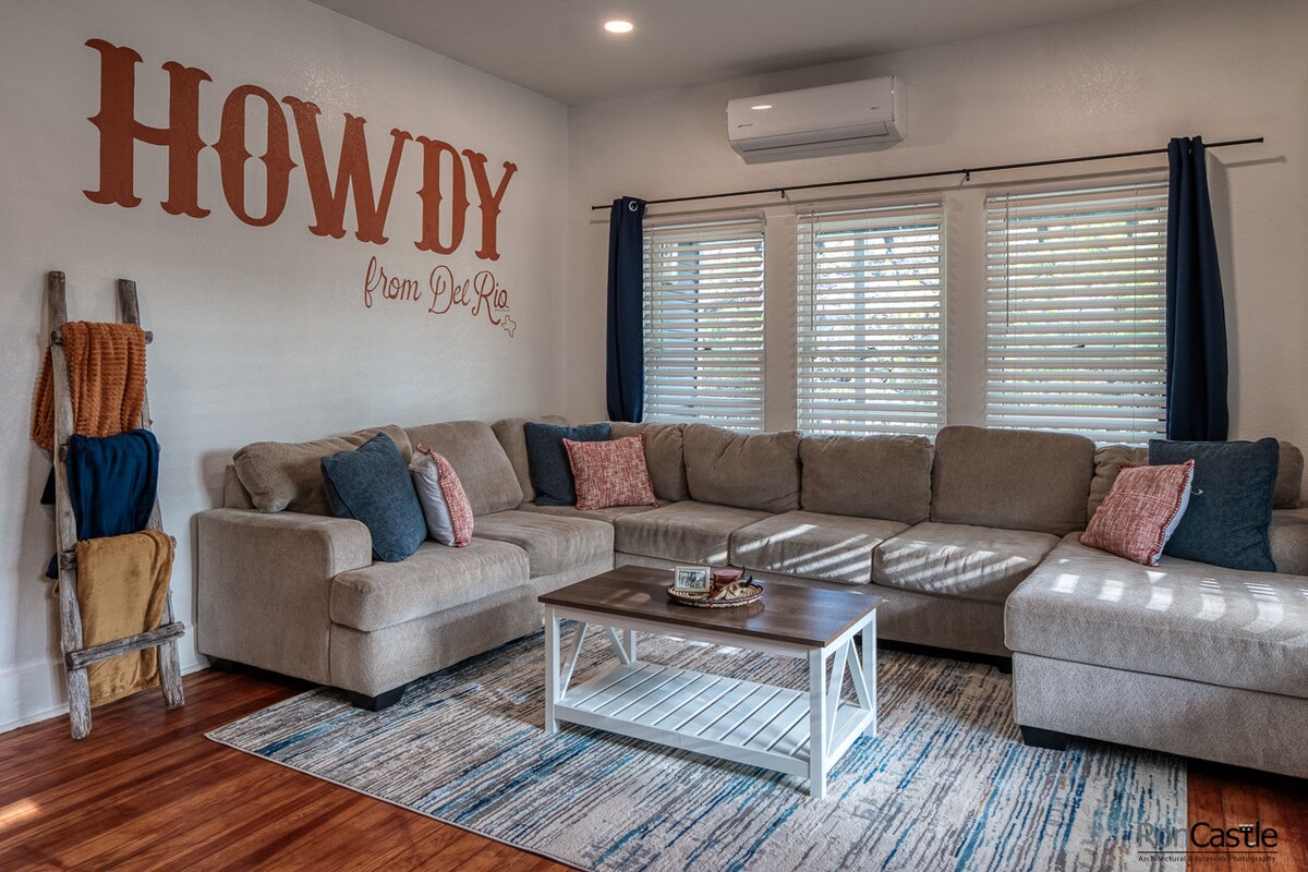 Popular Airbnb listing: 2BR Howdy House • Historic Charm Near Downtown in Ciudad Acuña
