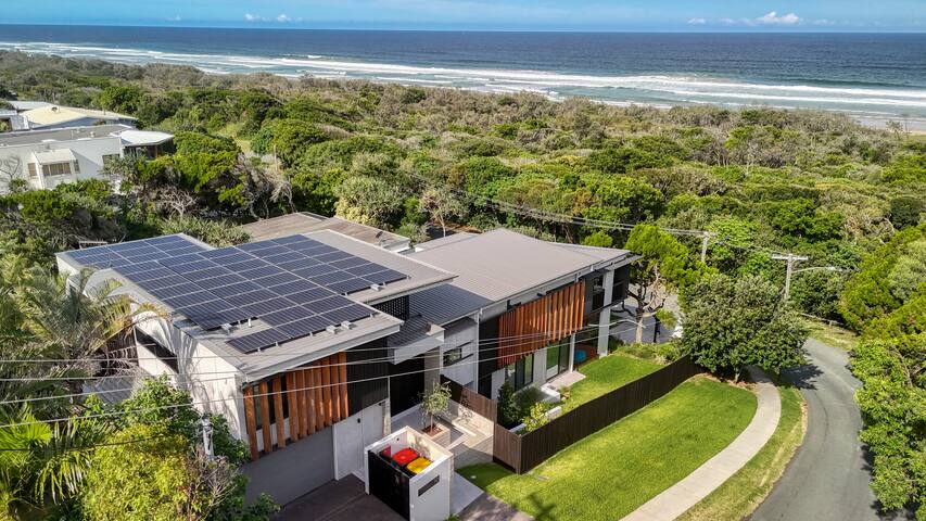 Narawi – Ocean views, heated pool, 2min to beach gallery image 4