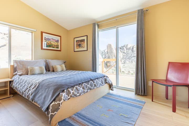 Მესამე საძინებელს ასევე აქვს ლამაზი ხედები