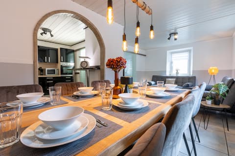 Lava Lodge (vacation home)