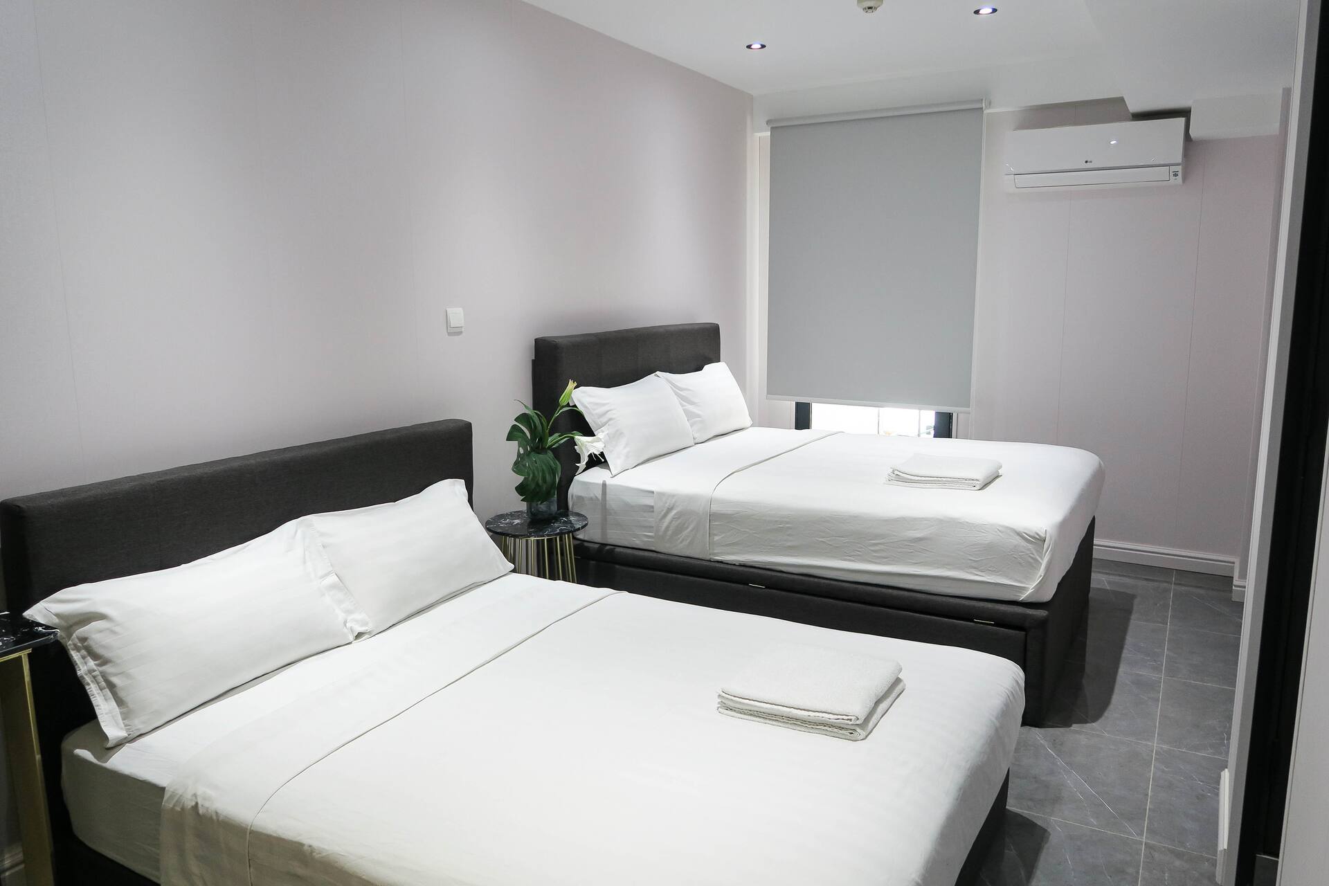 Easy Access 2 Beds Studio Apt-Somerset/OrchardArea