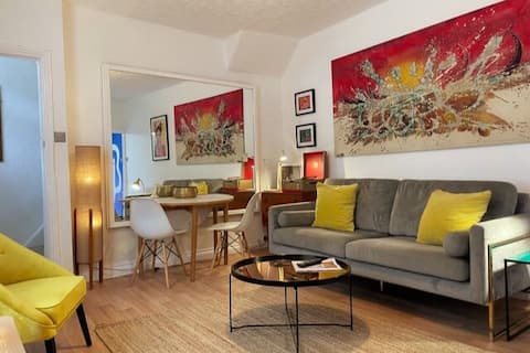 Popular Airbnb listing: City Central Retreat in Riverside