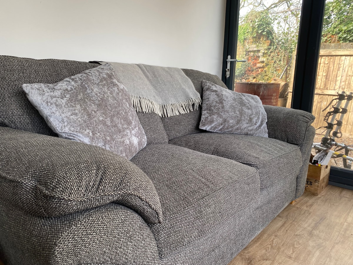 Propiedad de Airbnb exitosa: Rowan Cabin Near The Sea & Free Parking. en Ringwould With Kingsdown