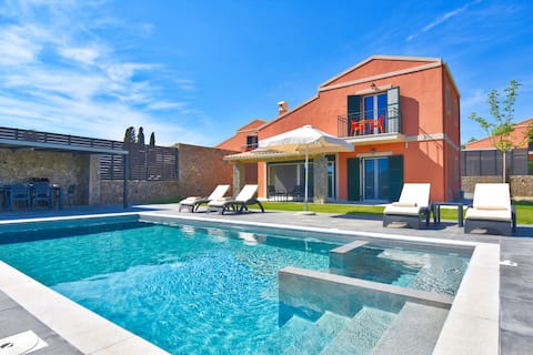 Castelia Luxury Villas - Villa Pisti