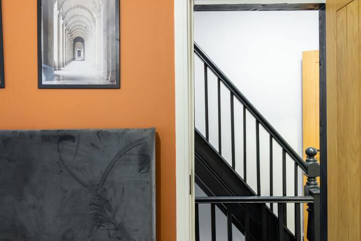 Close to Media City/Old Trafford – 5 Bedroom House gallery image 3