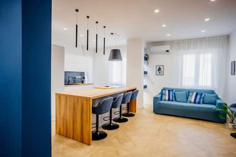Successful Airbnb property: [Lungomare Luxury Apartment] Sea View in Crotone