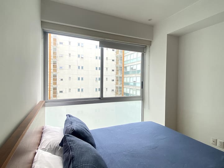 Соба 1 (внатрешна бања) 