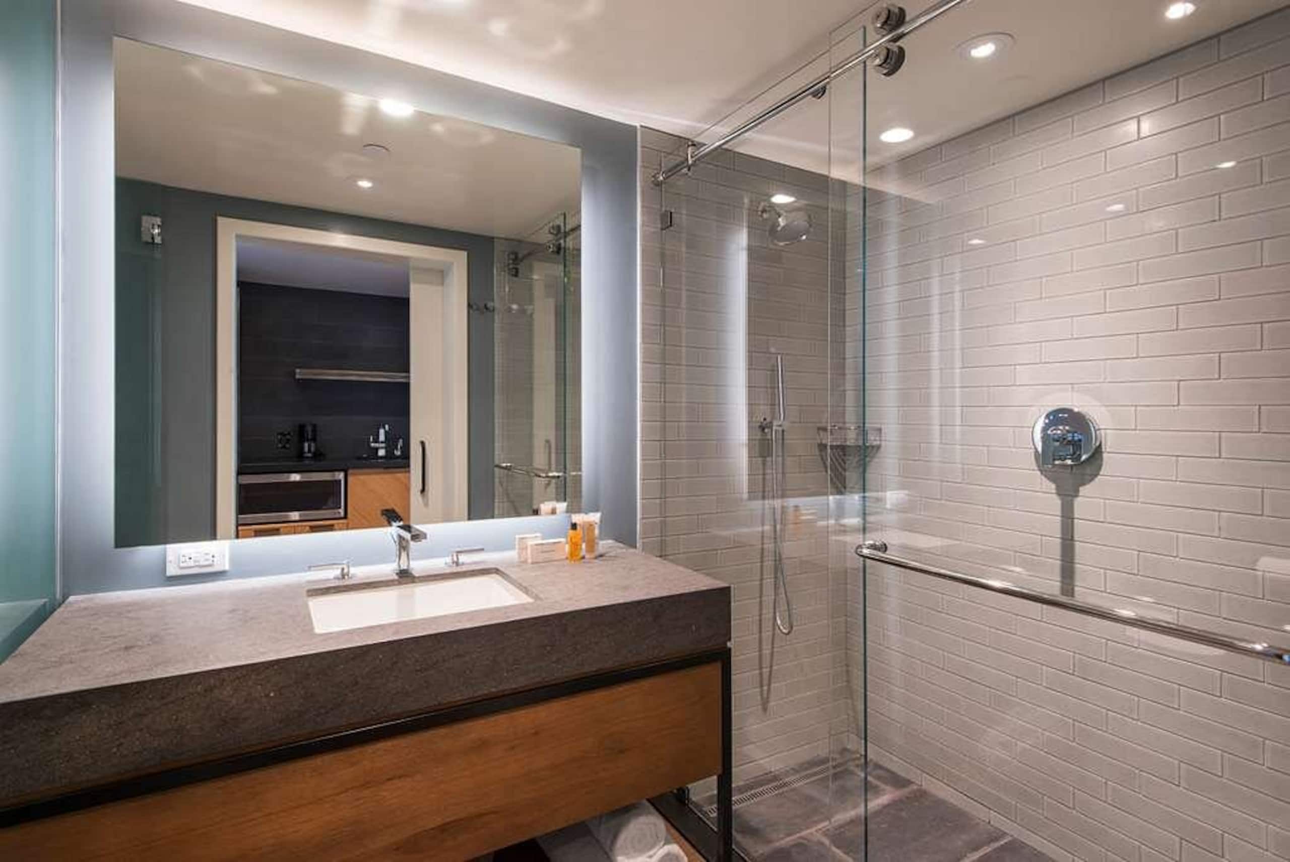 Hotel in Waikoloa Village · ★5.0 · Studio · 2 beds · 1 private bath - Photo 9