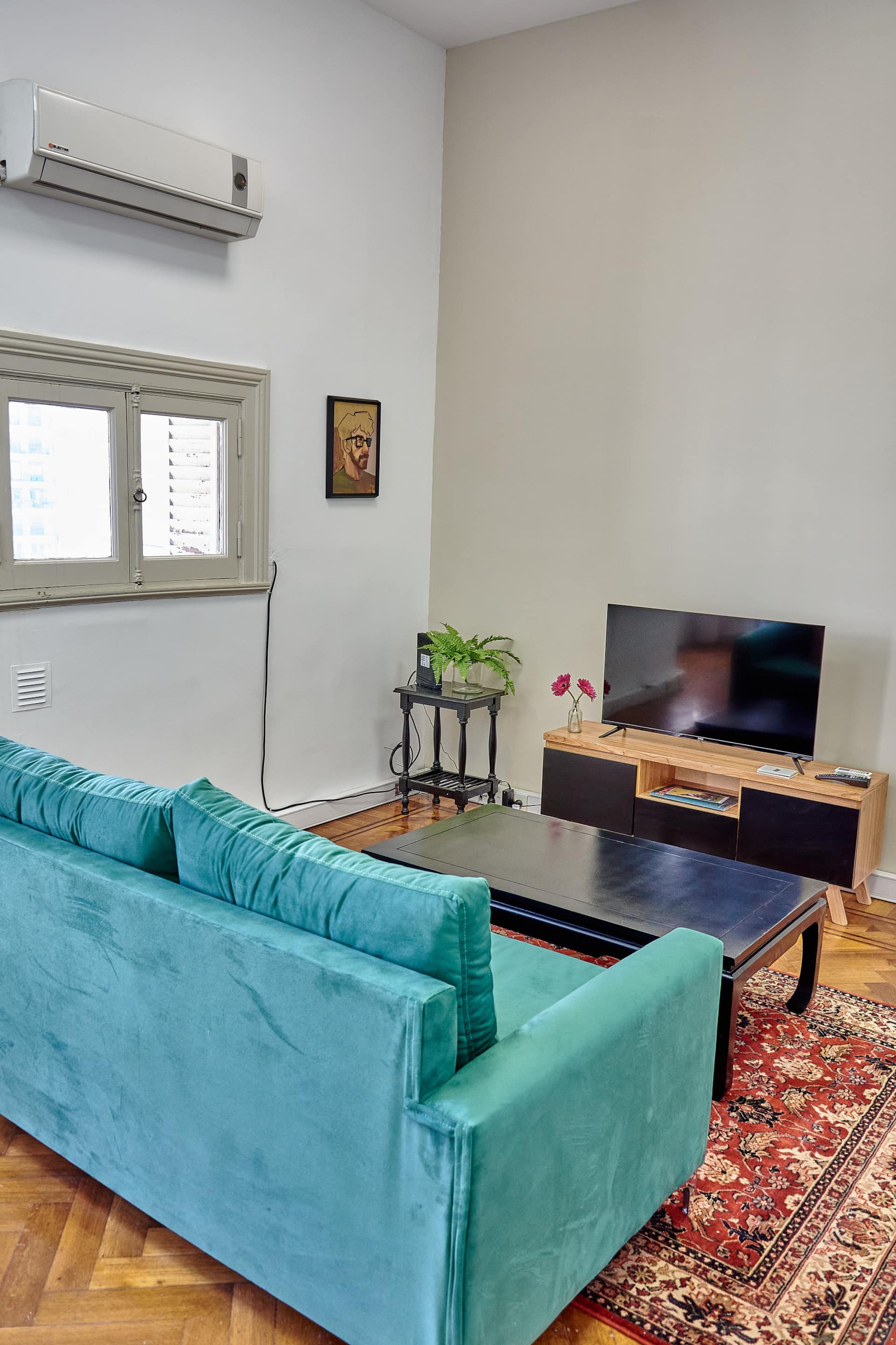 Central four-bedroom apartment in San Nicolás for 8 people