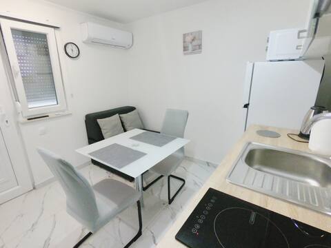 Successful Airbnb property: Apartman Tina 2 in Općina Ražanac