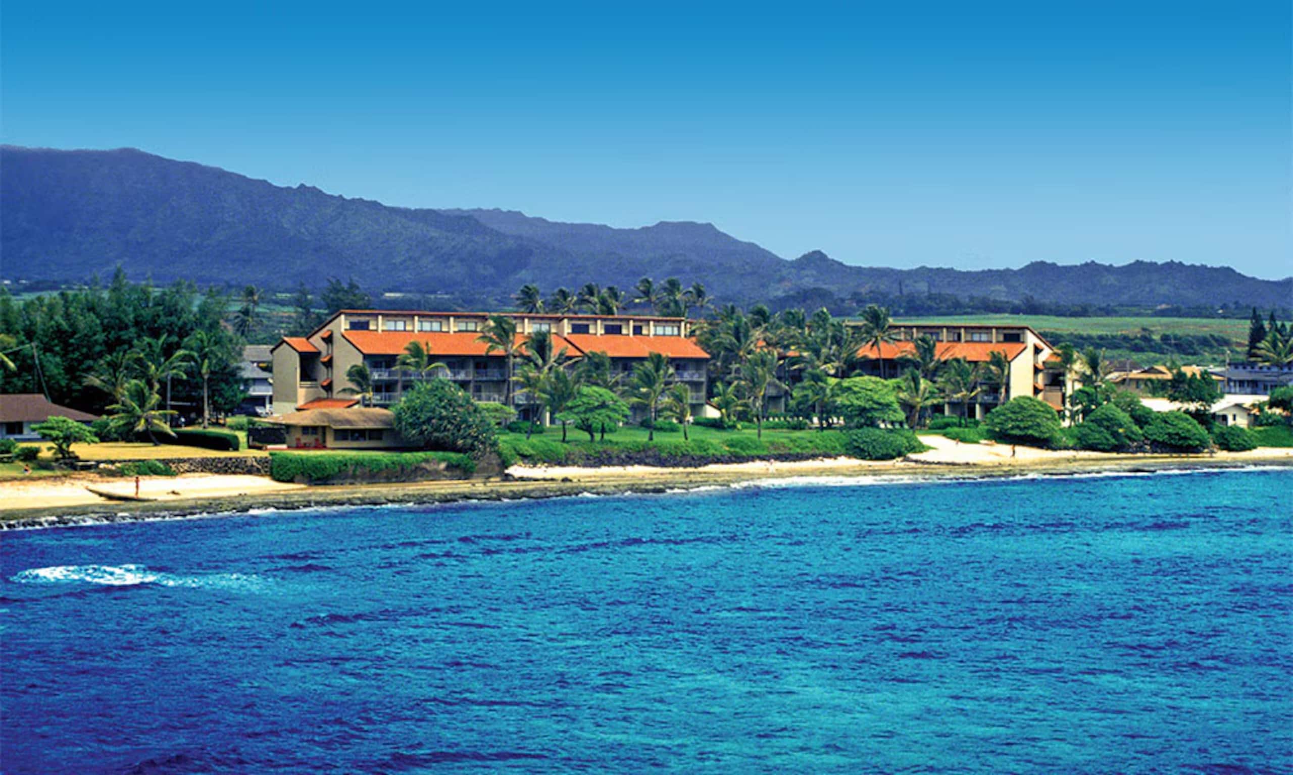 Cozy 2BR Kauai Beachfront Condo! - Photo 4