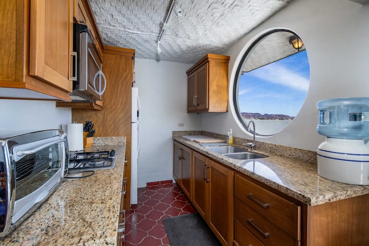 Ocean View Condo, Short Walk From Beach, Marina! - San Carlos