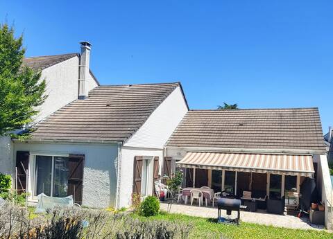 charming house 200m from the lake