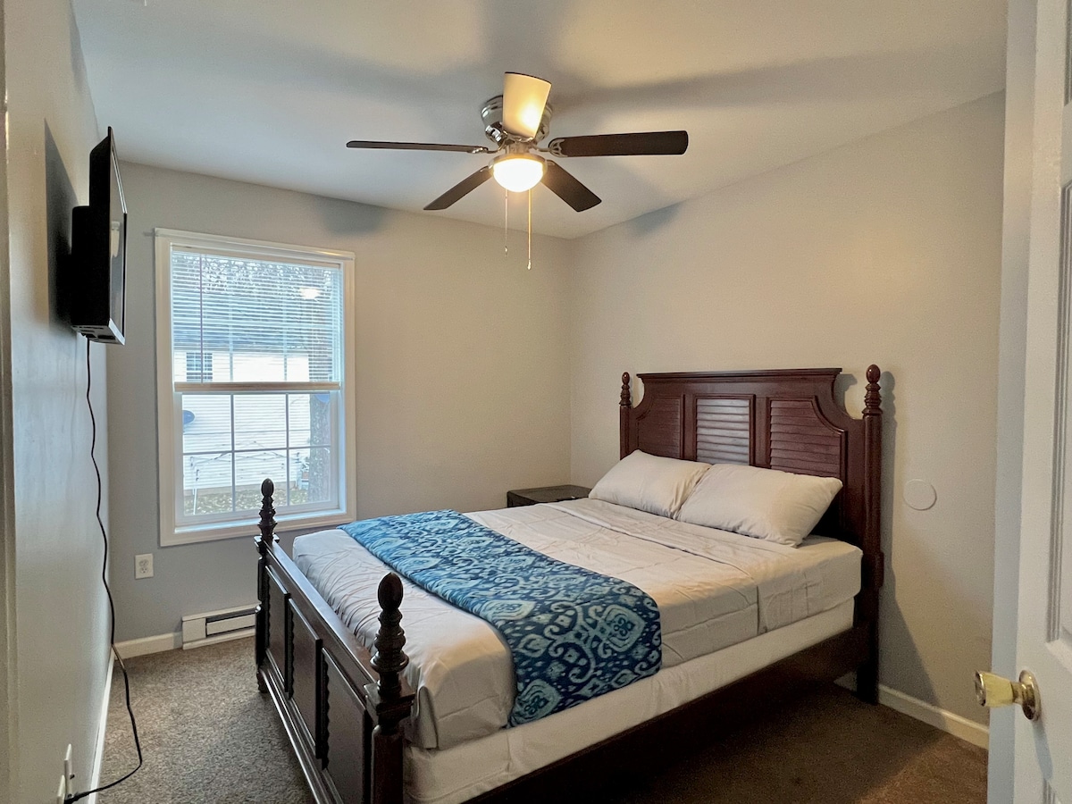 Krevat dopio "Queen" dhe televizor inteligjent