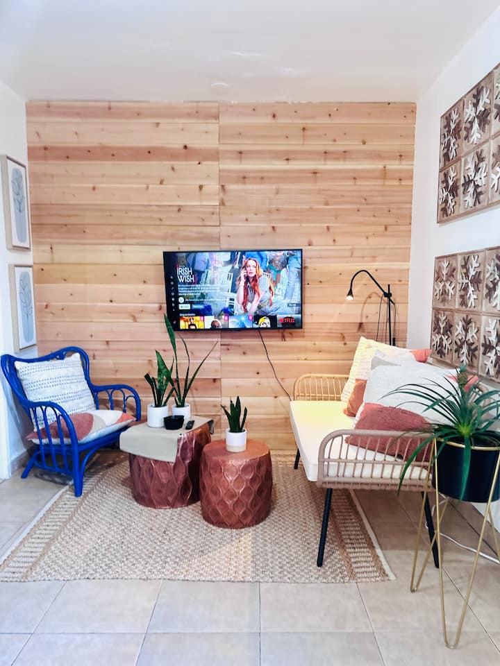 Quiky Rent Quirky CottageStyle Apt - Warner/Universal/Burbank - Apartments for ...
