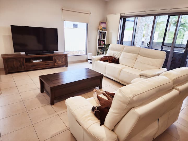 2 Bedrooms In A Cosy Family Home (Shared Property) - Darwin