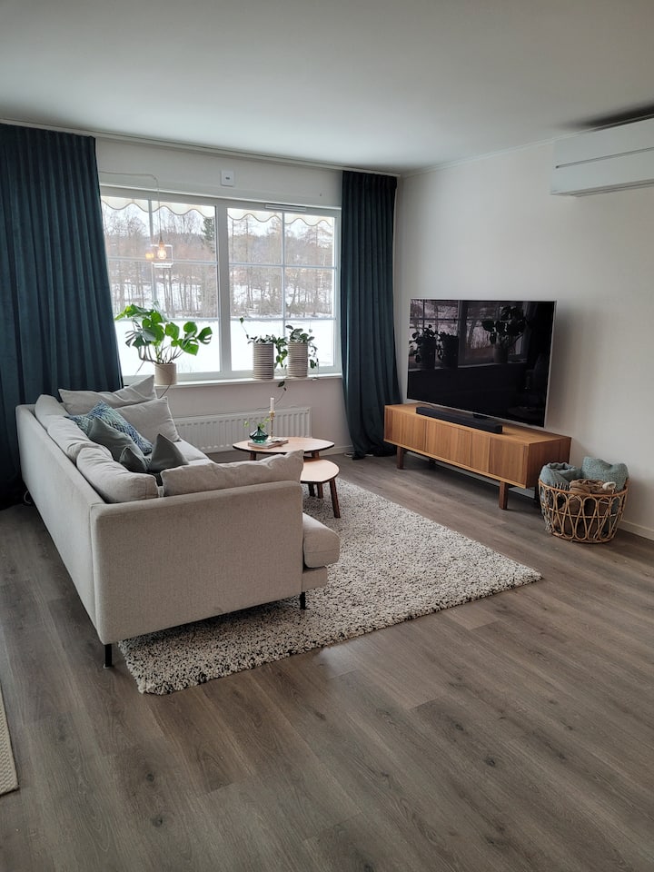Modern Enplansvilla Med Sjötomt - Sweden