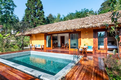 Private house with swimming pool