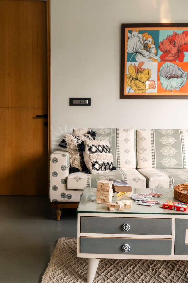 Living room image 3