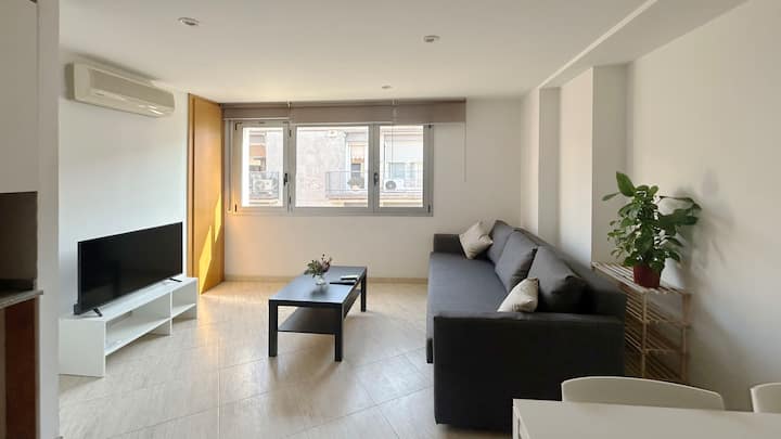 Dúplex Céntrico Y Con Terraza - Abrera