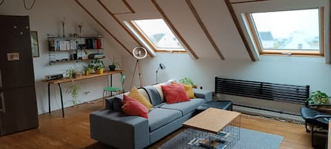 Popular Airbnb listing: Sunny loft with sea views in Plouhinec