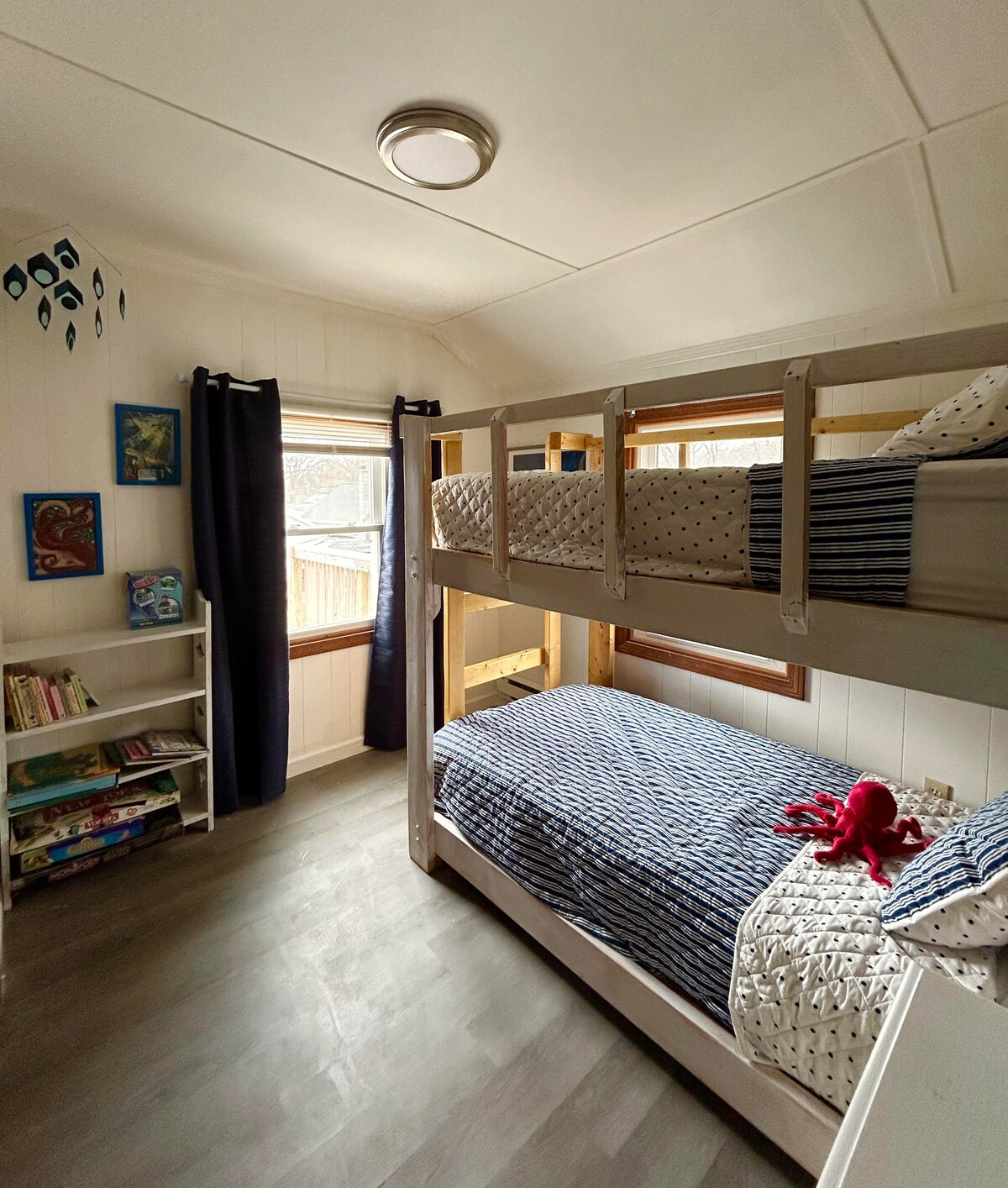 საძინებელი 4