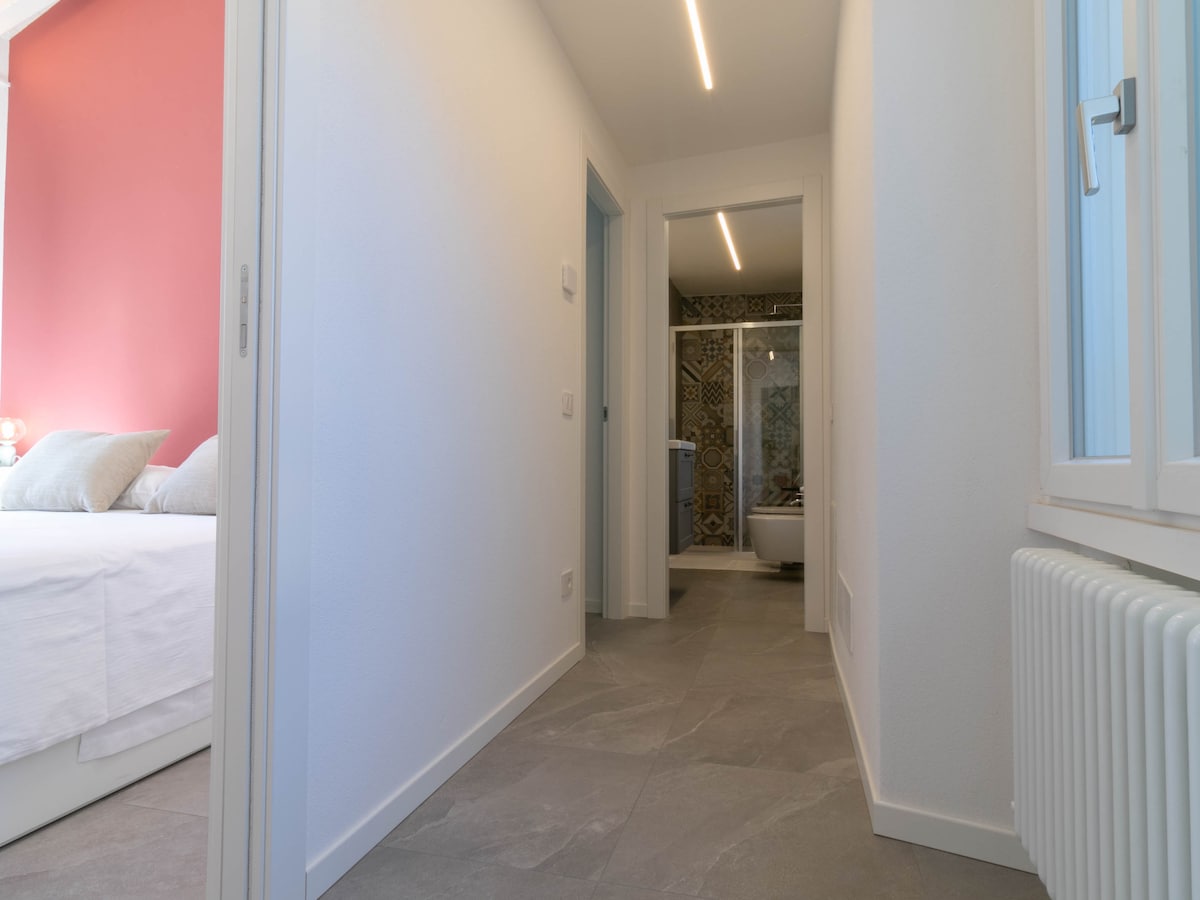 priestor na spanie: 2 spálne a 1 kúpeľňa