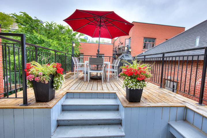 Downtown’s Big Groups & Big Adventures Townhouse!