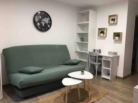 Top Airbnb: Sheet/towel provided. Calm in the heart of the city! à Belfort