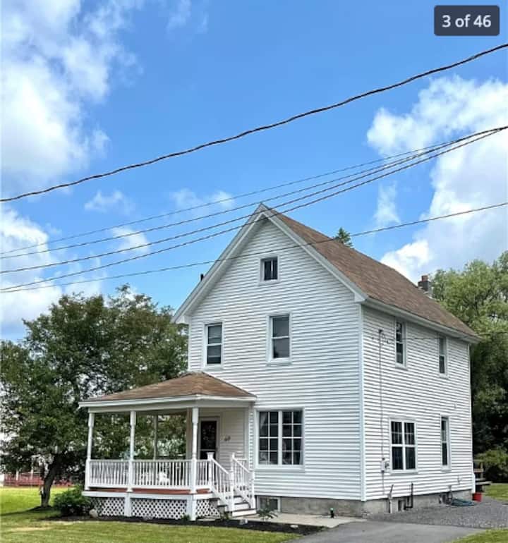 S & J Cozy Chalet Houses for Rent in Richfield Springs, New York