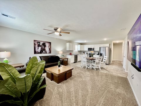 Home away from Home! Great for workers and family