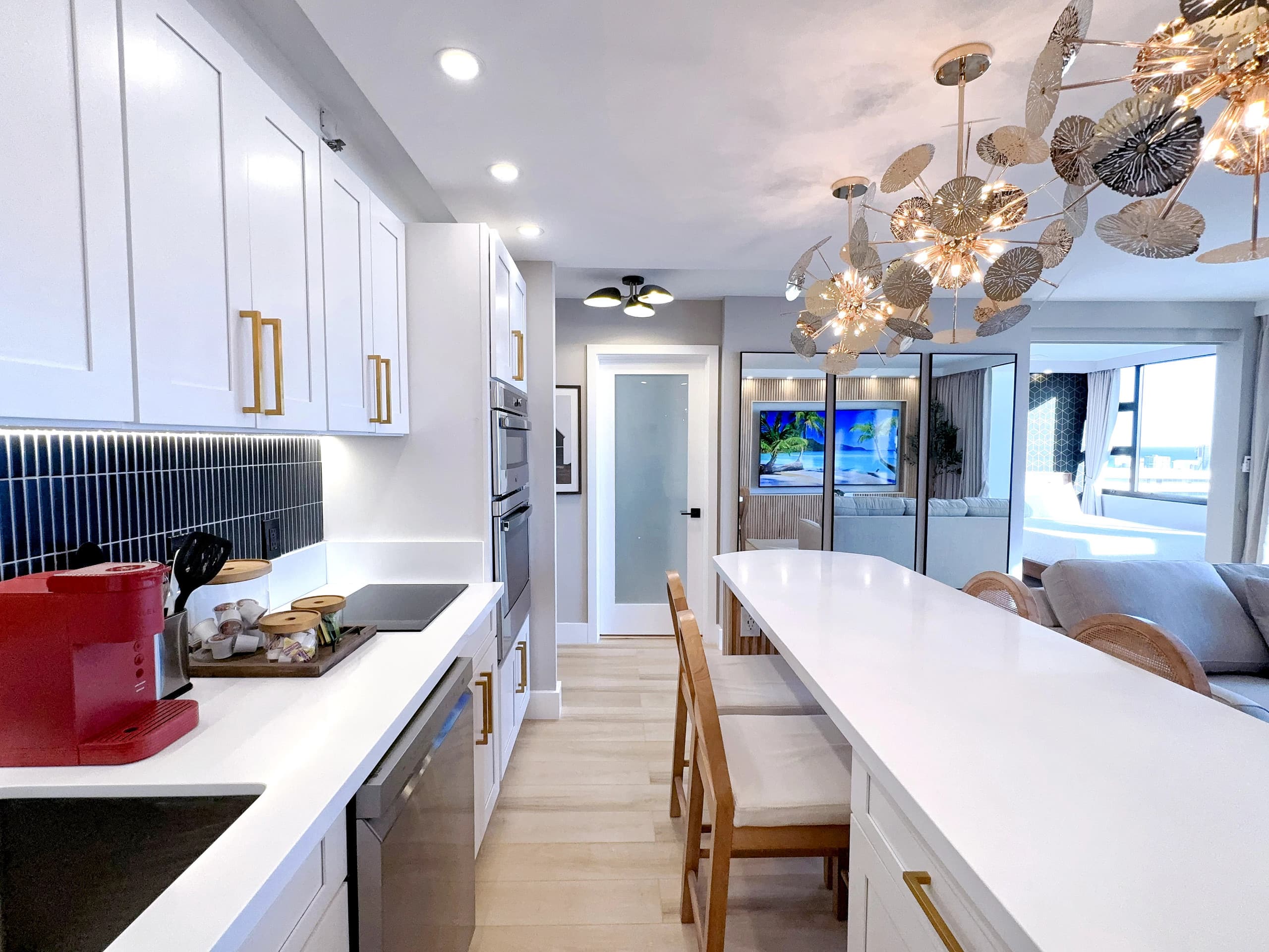29FL-Modern & Chic Ocean View 1BR w/Free Parking~ - Image 18